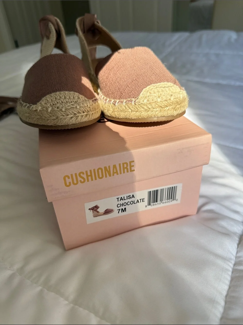 BRAND NEW CUSHIONAIRE Talisa Choclate brown Espadrille Wedge Sandals